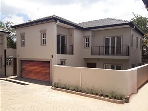 3 Bed Cluster in Hyde Park
