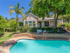 5 Bed House in Paarl