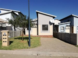 3 Bed Duplex in Sagewood