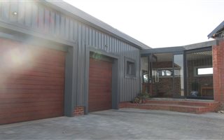 4 Bedroom House in Midstream Ridge Estate