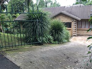 5 Bed House in Lester Park