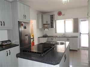 3 Bed House in Sunbird Park