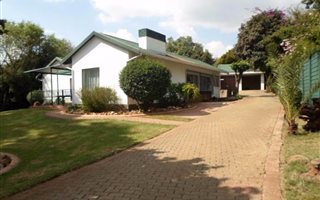 4 Bedroom House in Cresta
