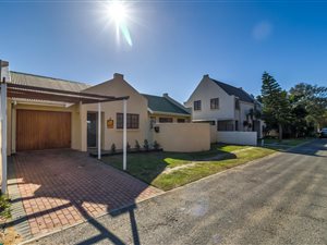 2 Bed House in Admirals Park
