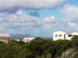612 m² Land available in Klipfonteyn