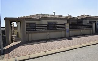 3 Bedroom House in Windmill Park