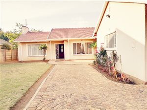 4 Bed House in Mackenzie Park