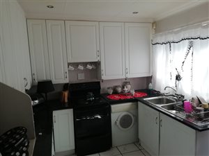 3 Bed House in Regents Park