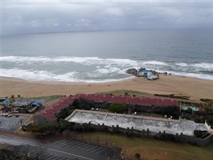 2 Bed Apartment in Amanzimtoti