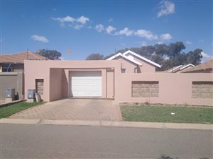 3 Bed House in Alveda