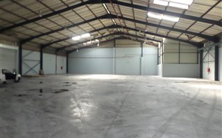 1720 m² Commercial space in Jacobs