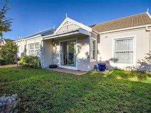 3 Bed House in Longdown Estate