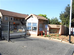 2 Bed Townhouse in Kew
