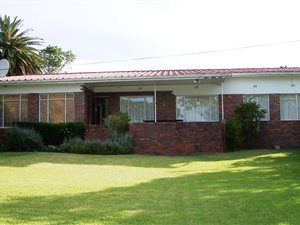 4 Bed House in Boesmansriviermond