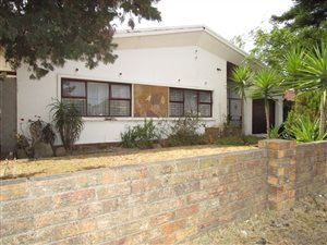 3 Bed House in Lansdowne