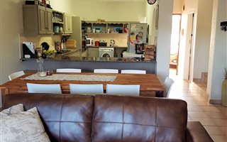 3 Bedroom Duplex in Kloofendal