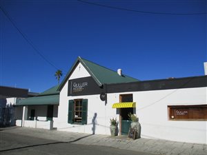 238 m² Commercial space in Graaff Reinet