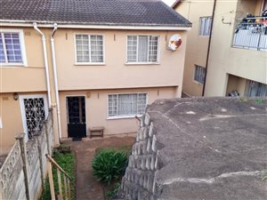 3 Bed Townhouse in Grove End