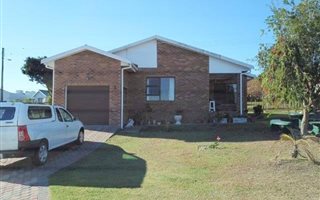 2 Bedroom Townhouse in Klein Brak River