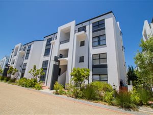 3 Bed Apartment in De Velde