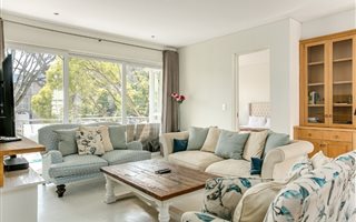 2 Bedroom Apartment in Hyde Park