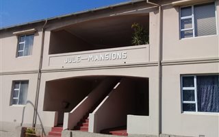 2 Bedroom House in Port Elizabeth Central