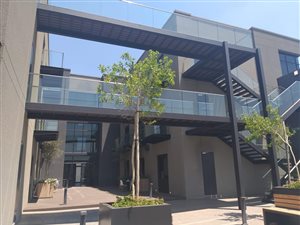 100 m² Commercial space in Birnam