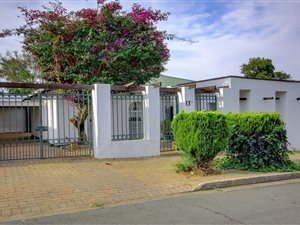 3 Bed House in Westdene
