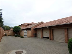 2 Bed Townhouse in Willow Park Manor