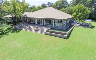 6 Bedroom House in Vaalview AH