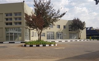 2338 m² Industrial space in Rooihuiskraal