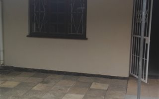 2 Bedroom Townhouse in Illovo Glen