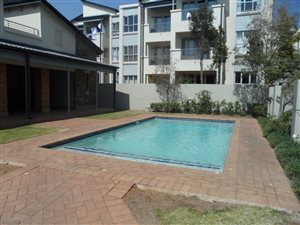 2 Bed Apartment in Parktown North
