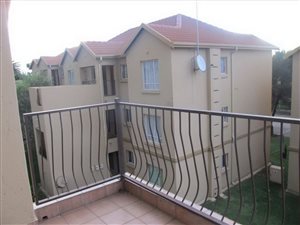 2 Bed Townhouse in Pomona