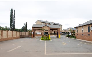 2 Bedroom Apartment in Menlyn