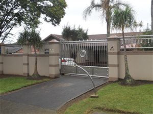 3 Bedroom House in Bisley Heights