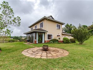 3 Bed Duplex in Hillcrest Central