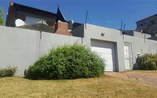 3 Bedroom Townhouse in Blairgowrie
