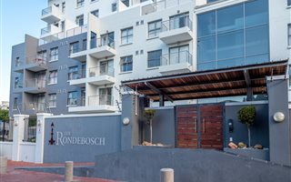 1 Bedroom Apartment in Rondebosch