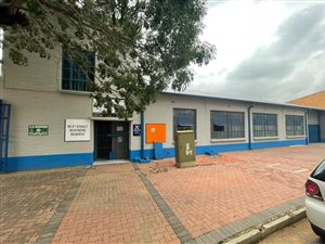 600 m² Industrial space in Booysens Reserve
