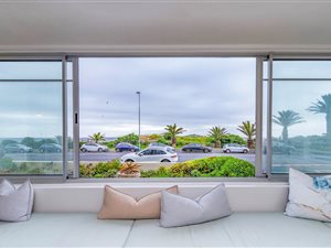 3 Bed Apartment in Mouille Point