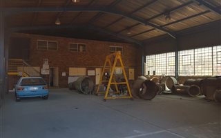 450 m² Industrial space in Primrose