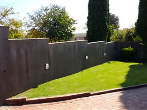 4 Bed House in Country View