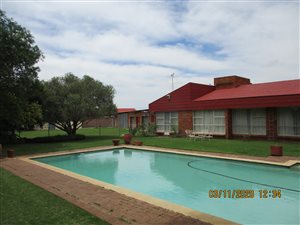7.5 ha Farm in Ferreira