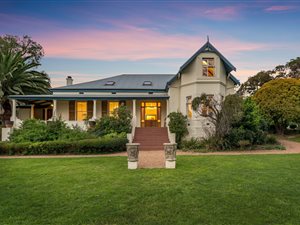 9 Bed House in Steynsrust