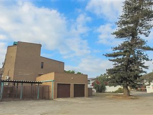 2 Bedroom Apartment in Freeland Park