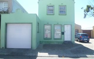 3 Bedroom House in Strandfontein