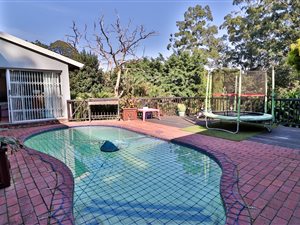 3 Bed House in Hatton Estate
