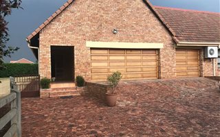 10 ha Farm in Petit