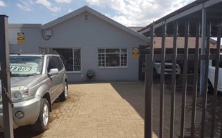320 m² Commercial space in Bloemfontein
